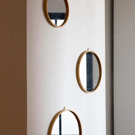 Apartment Spacieux Et Lumineux, Avec Balcon Et Ascenseur *